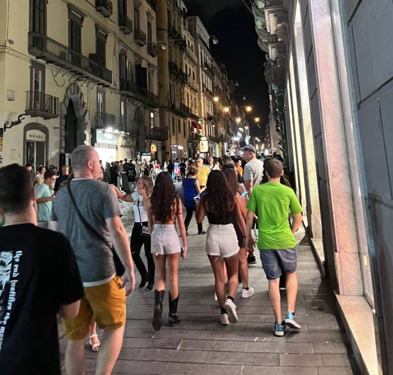 movida di napoli