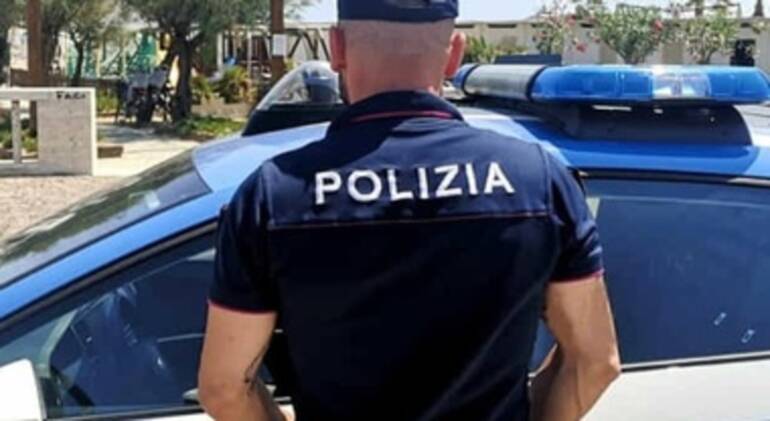 Torre Annunziata, nasconde pistola in auto: arrestato 51enne