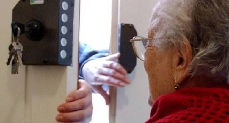 Trento, truffa 40mila euro ad anziana: denunciato 55enne di Napoli