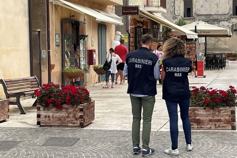 Avvelenamenti a Pozzuoli, il sindaco: “Non comprate verdura sfusa”
