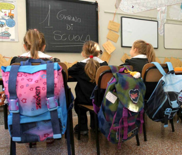 In Campania si torna a scuola il 13 settembre