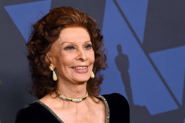 Compie 88 anni Sophia Loren, la diva senza tempo