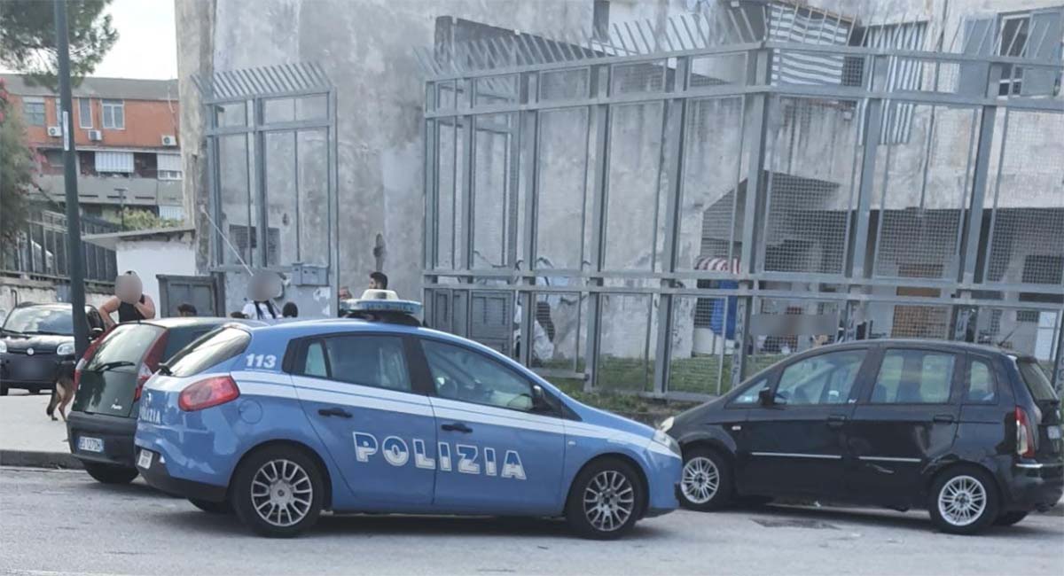 Ponticelli, blitz della polizia: