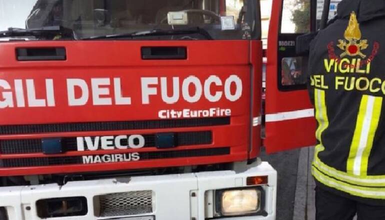 Truccavano i quiz dei concorsi a Benevento: condannati 4 vigili del fuoco
