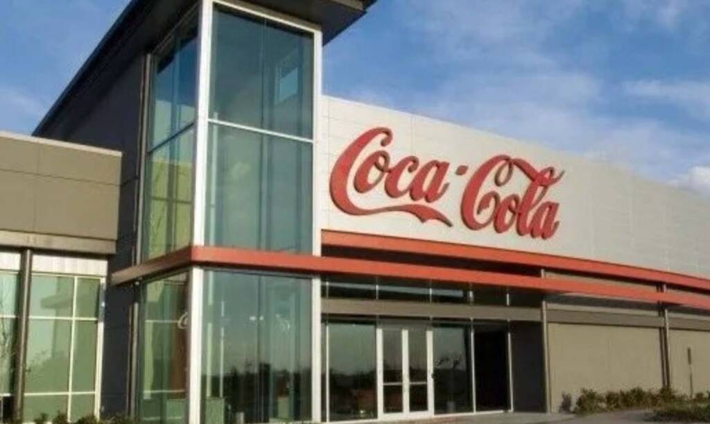 Coca Cola: troppo clorato, massiccio ritiro prodotti in Europa