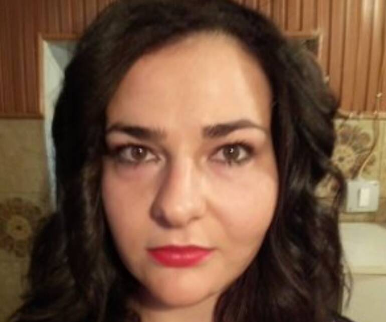 Si dà fuoco Gina Ricciardiello