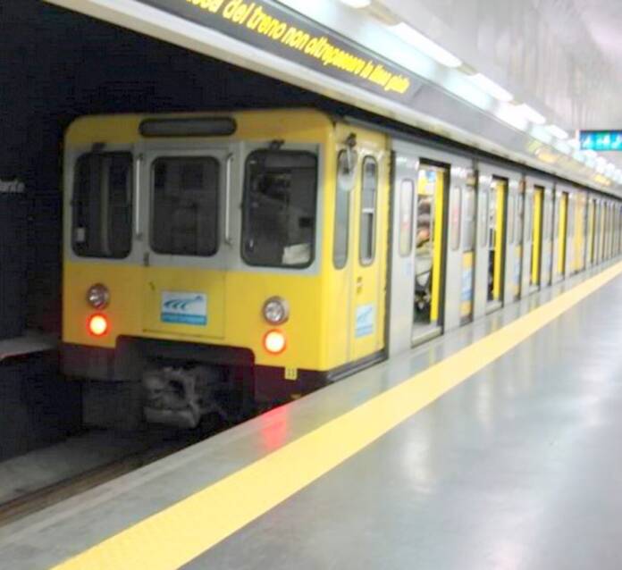 Metro Napoli disagi
