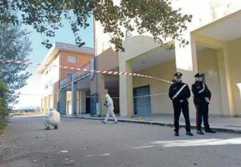 Bimba caduta dal terzo piano a Fisciano: arrestato il padre