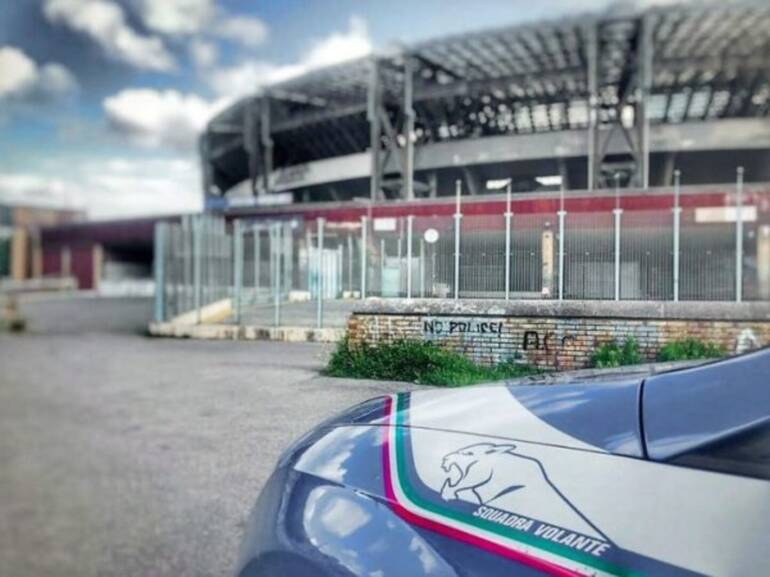 napoli controlli zona stadio
