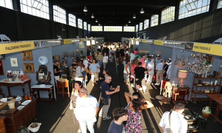 A Caserta week-end romantico all’A1Expò con Fiera del Vintage e Salone dell’Antiquariato