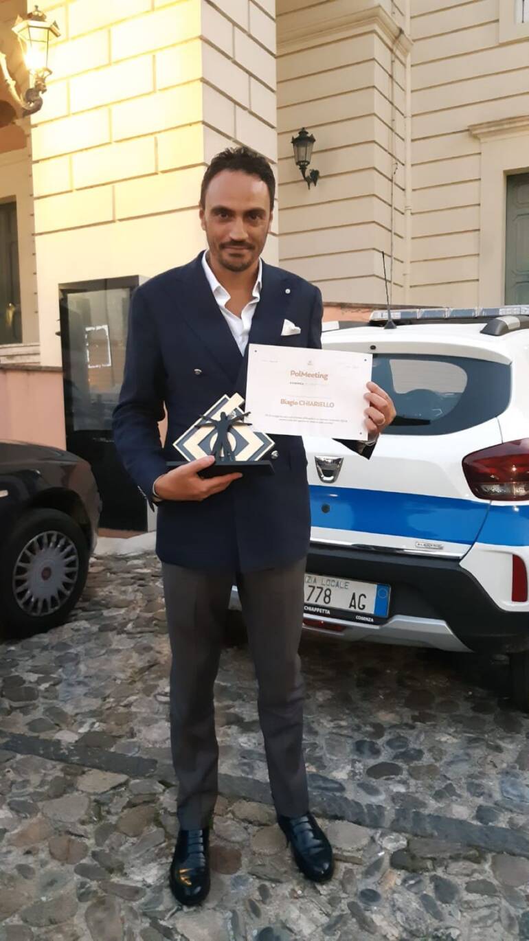 Arzano, al  Comandante  Biagio Chiariello il premio nazionale “Pol Meeting” IX edizione