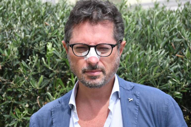 Minacce dagli abusivi di Pizzofalcone: il consigliere Borrelli sotto scorta