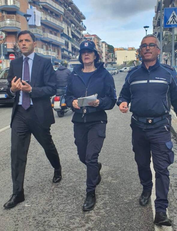 Multe in strada a Ercolano, con i vigili c’è pure il sindaco
