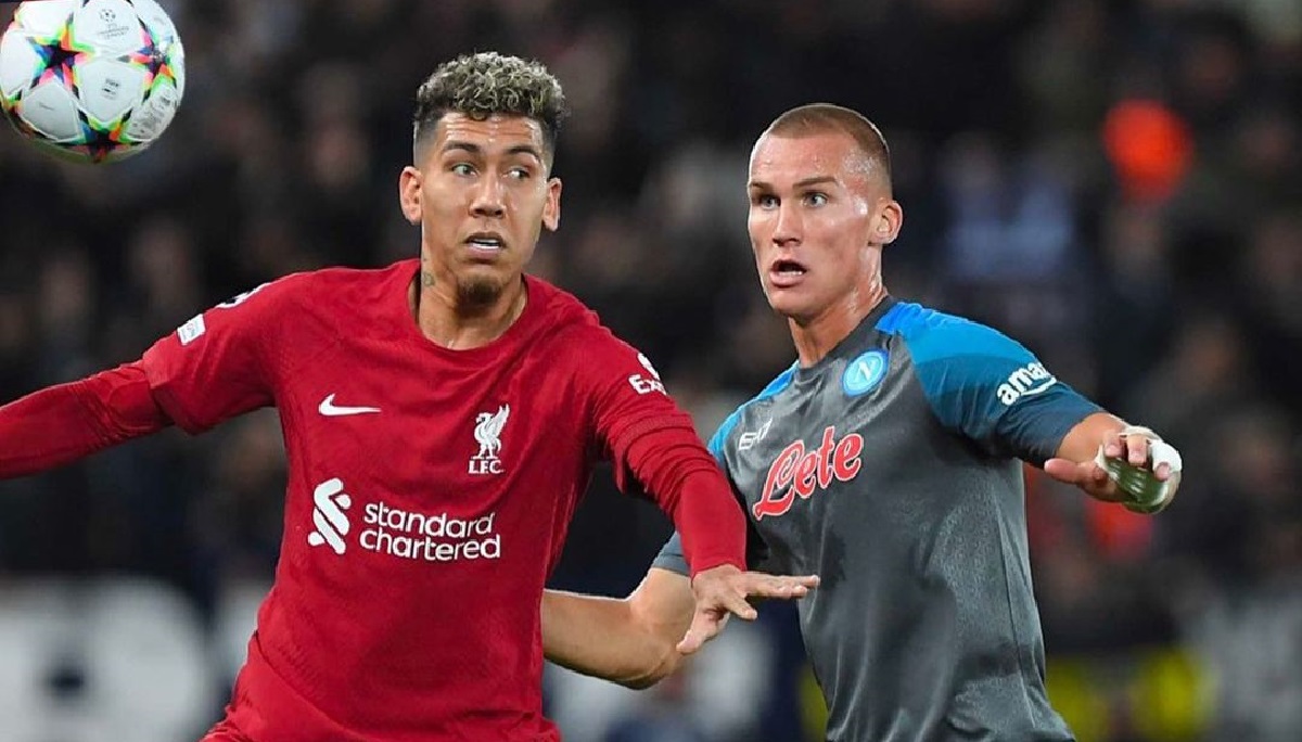 Il Liverpool ferma la corsa del Napoli: azzurri ko ma primi nel girone