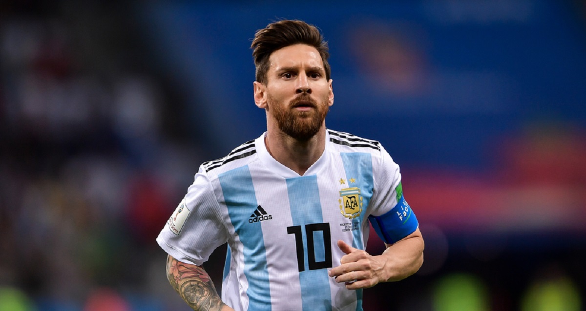 Pallone d’Oro 2023, l’indiscrezione: “Messi il vincitore, Osimhen e Kvara in top 20”