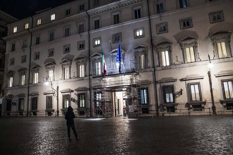 Ecco la manovra del Governo Meloni: reddito di cittadinanza ridotto a 8 mesi