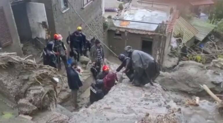 frana casamicciola recupero dispersi