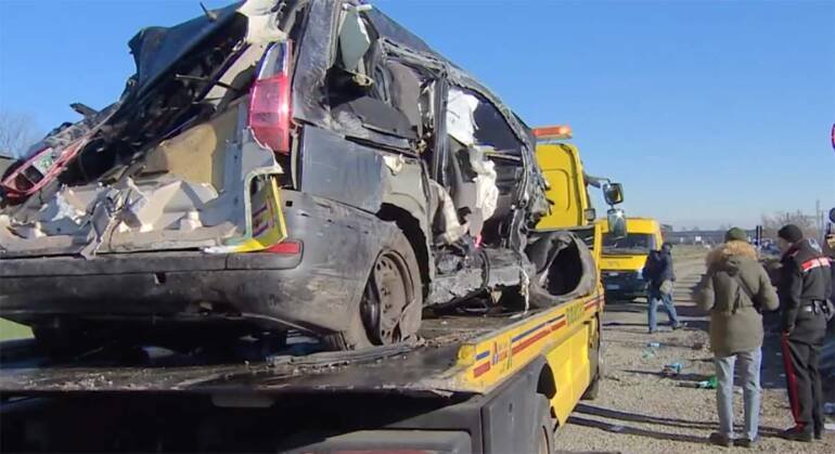 Avellino, incidente sulla Statale 7 a Pietradefusi: quattro feriti