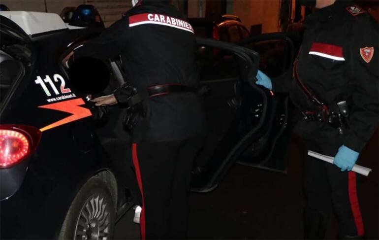 Caserta, manette alla gang di albanesi