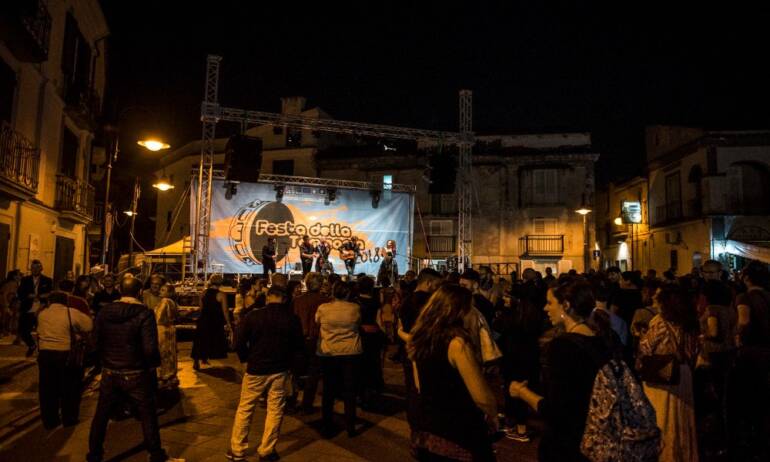 Al via la XV edizione della festa della Tammorra che quest’anno diventa ‘Canavì’