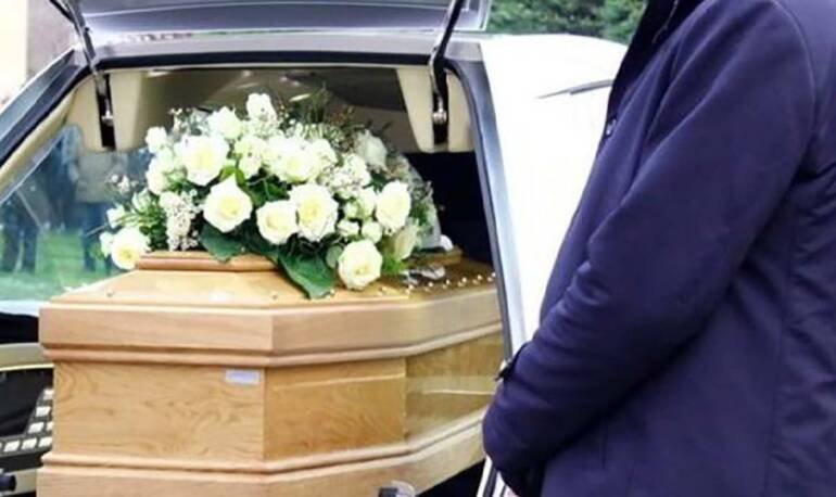 I funerali ad Arzano? Li fa la ditta interdetta per mafia dal 2020