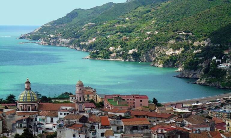 A Vietri sul Mare la mostra ‘L’arte tra il mare e il cielo’