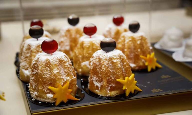 Christmas: BabàNa and traditional regional sweets for the holidays