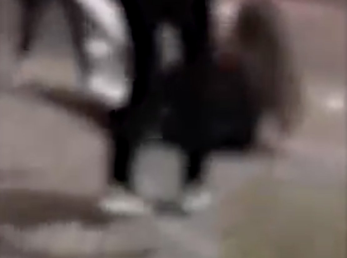 secondigliano ragazzina disalibe picchiata