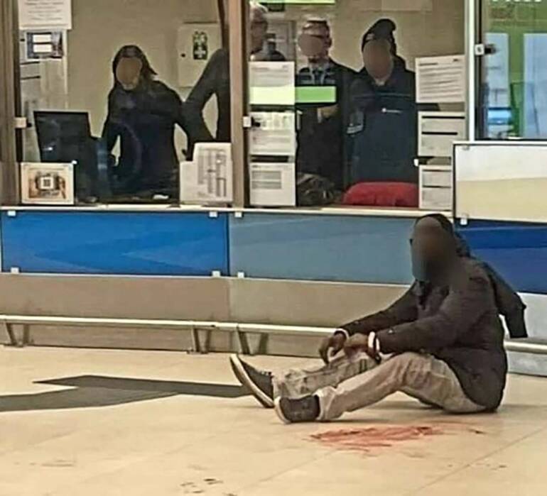 accoltellato Circumvesuviana 2 arresti