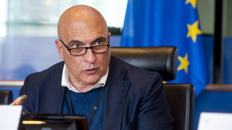 Qatargate: l’avvocato di Cozzolino respinge le accuse di Panzeri