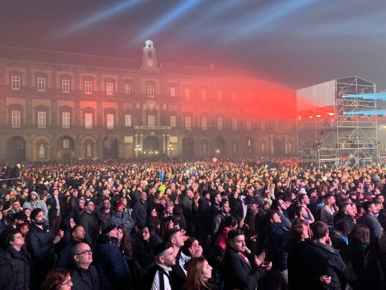 Grande successo per il Capodanno a Napoli: in 50mila a Piazza Plebiscito