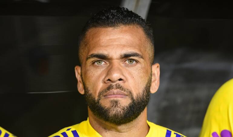 Dani Alves paga la cauzione ed esce di prigione
