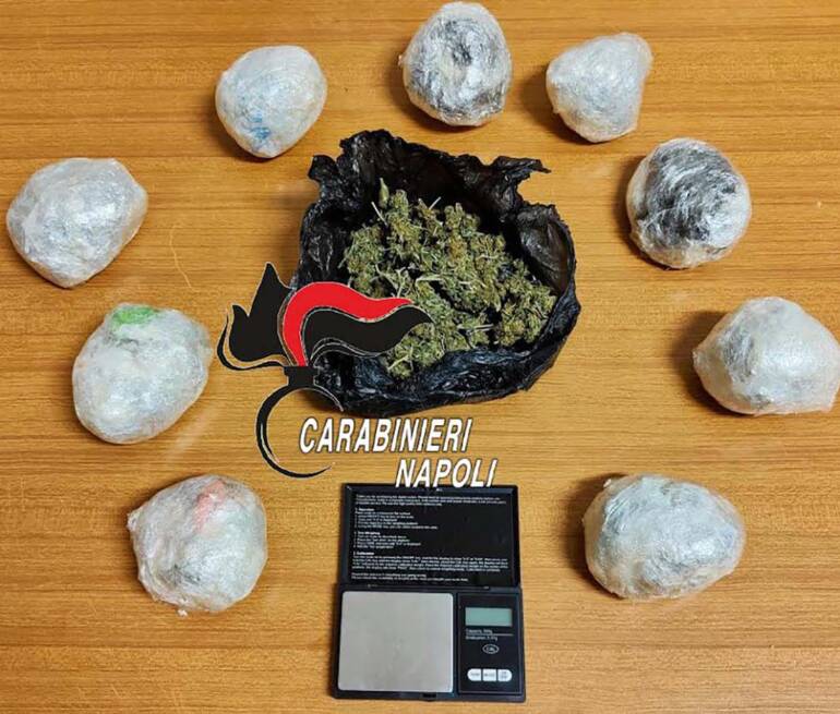 Anacapri, blitz antidroga: arrestato 22enne