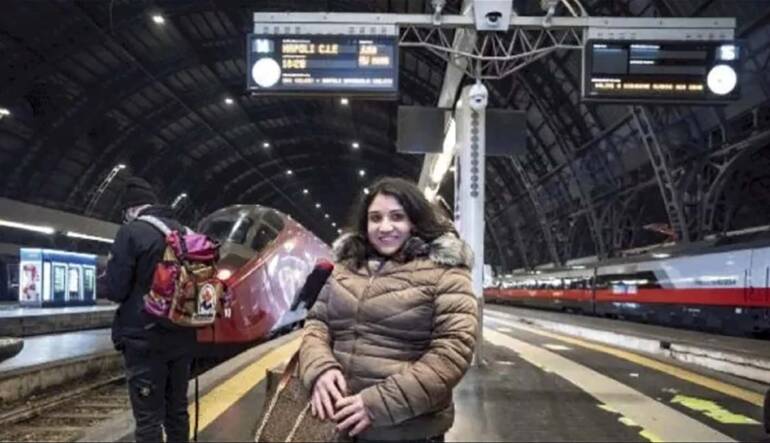 Casa troppo cara, ogni giorno bidella pendolare Napoli – Milano