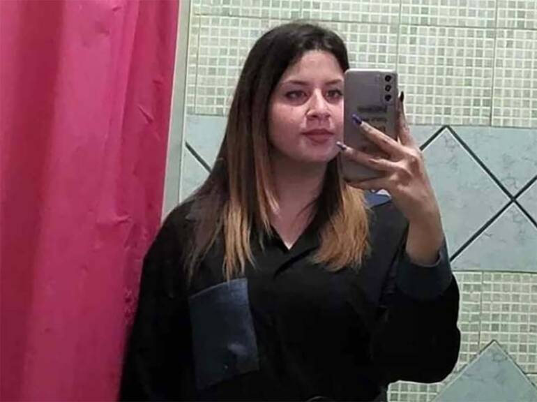 San Marcellino, auto contro albero: muore ragazza di 21 anni