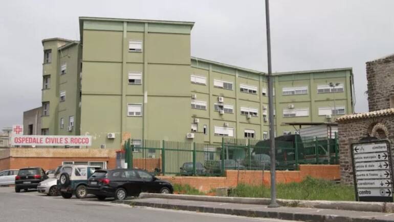 picchia i medici, sessa aurunca