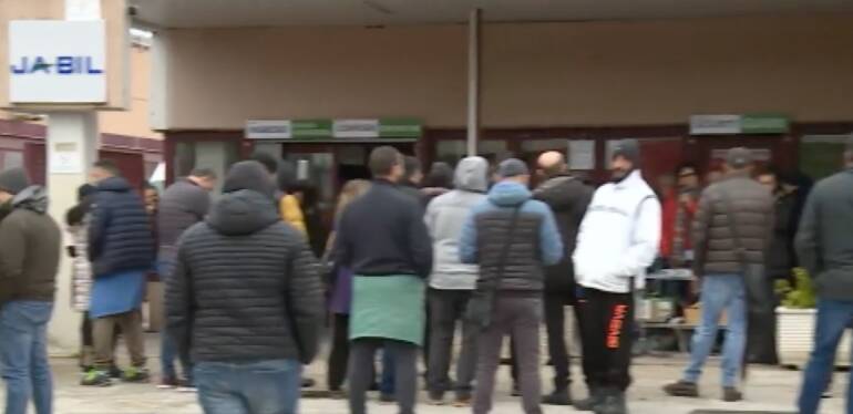 Marcianise, presidio lavoratori Jabil in Regione contro i licenziamenti
