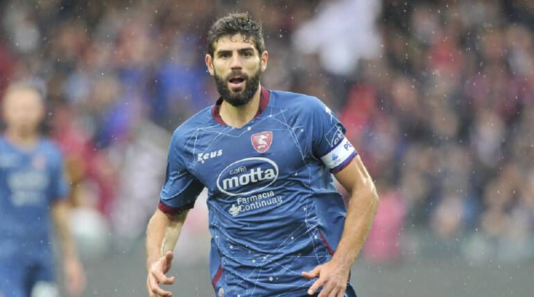 Salernitana, lesione muscolare per Fazio: salta il derby con il Napoli