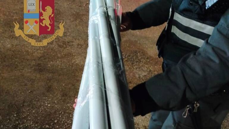 Lecce-Salernitana, sequestrate mazze ferrate: denunciati 6 tifosi