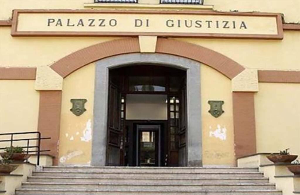 Mercato San Severino, abusa della ex compagna: arrestato