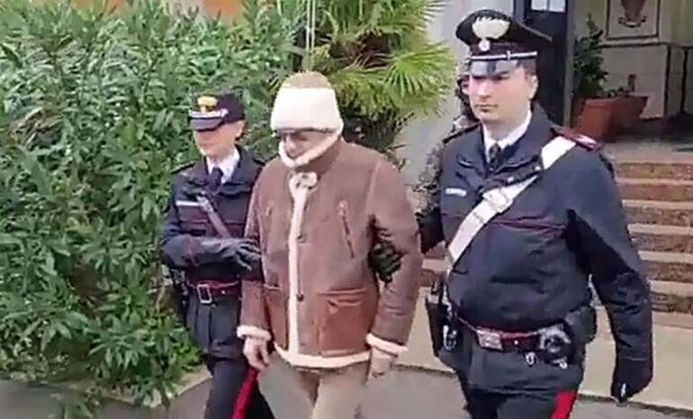 Messina Denaro, il boss lasciava pizzini al supermercato. Video