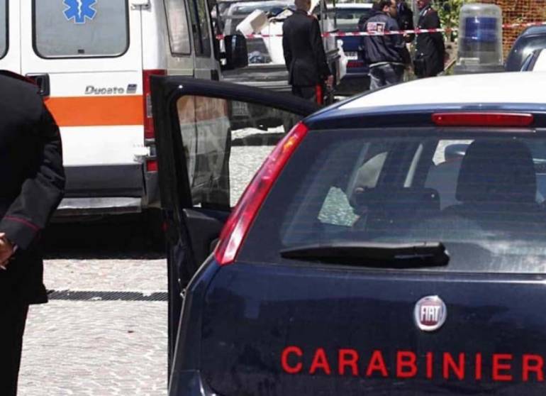 Bimba di un anno trovata morta in auto: era stata dimenticata dal padre carabiniere