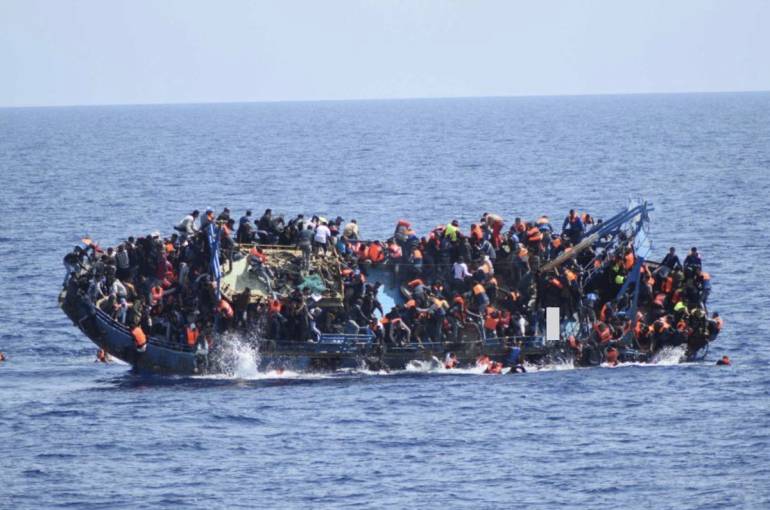 Napoli, la Procura antimafia indaga sulle false assunzioni di migranti