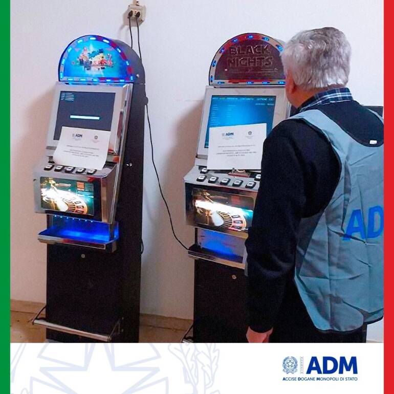 A Napoli controlli polizia locale contro il gioco d’azzardo e le scommesse clandestine