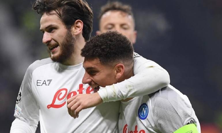 Il Napoli domina a Francoforte: vittoria e quarti di Champions ipotecati