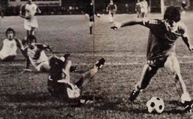Maradona inedito: il video del suo “gol più bello” restaurato e a colori. VIDEO