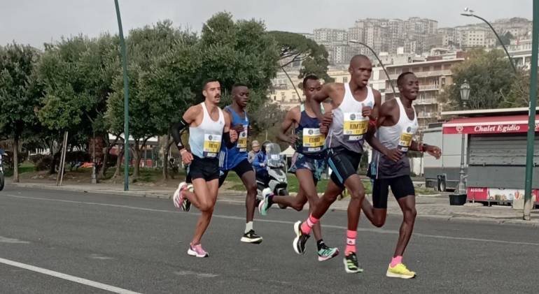 Grande successo per la Napoli City Half Marathon, la mezza maratona dagli scenari mozzafiato