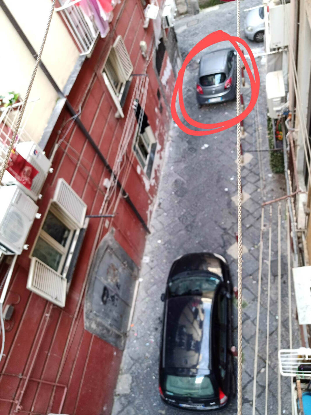 pizzofalcone no parking