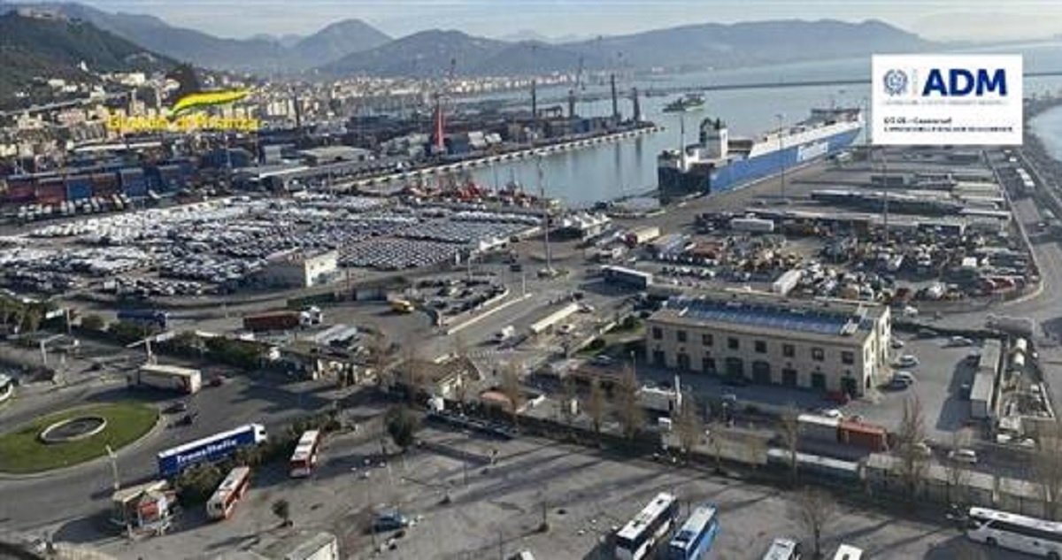 Sequestrato pellet proveniente da Egitto nel porto di Salerno