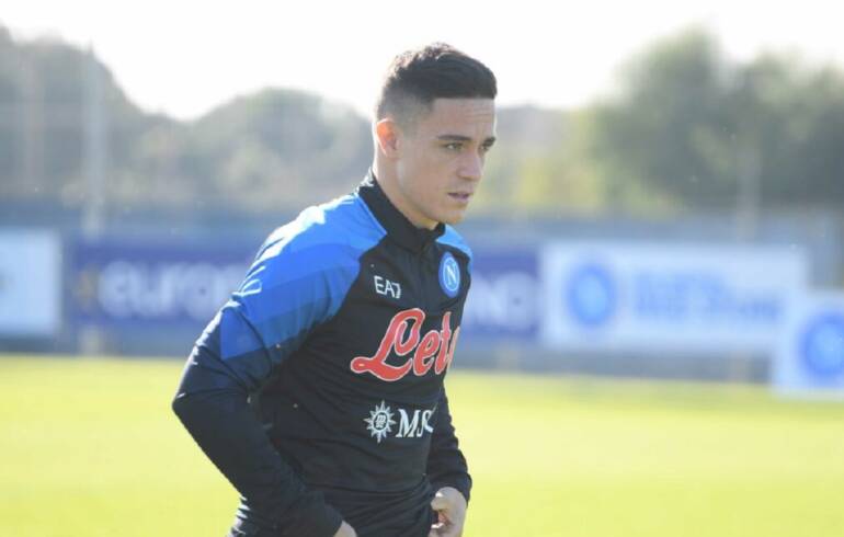 Seduta mattutina per il Napoli, Demme e Raspadori ancora a parte